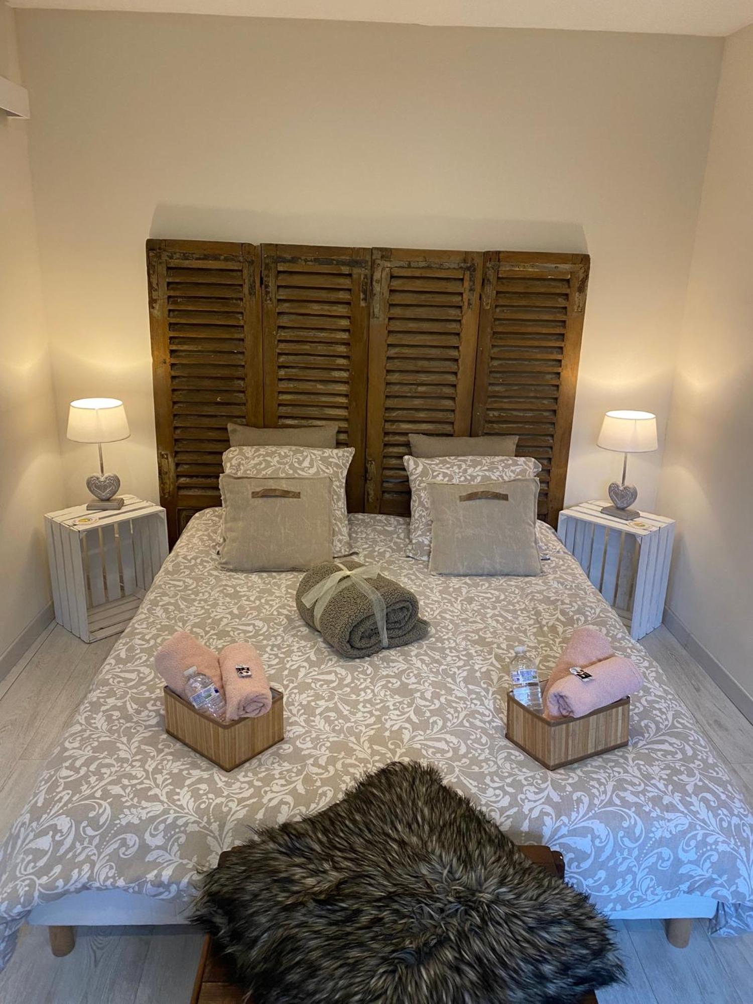 Severine Chambres D'Hotes Floing Exteriör bild